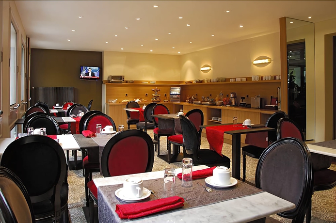 Imagen del bar/restaurante del Hotel La Tour Maje. Foto 4