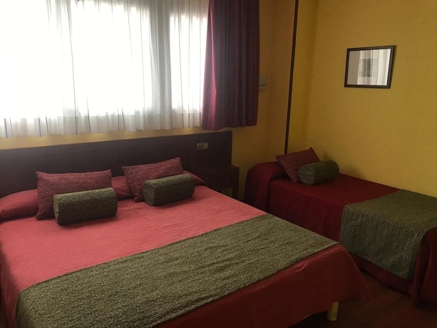 Imagen de la habitación del Hotel La Trébede. Foto 8