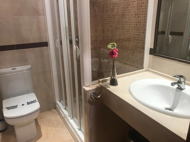 Imagen de la habitación del Hotel La Trébede. Foto 19