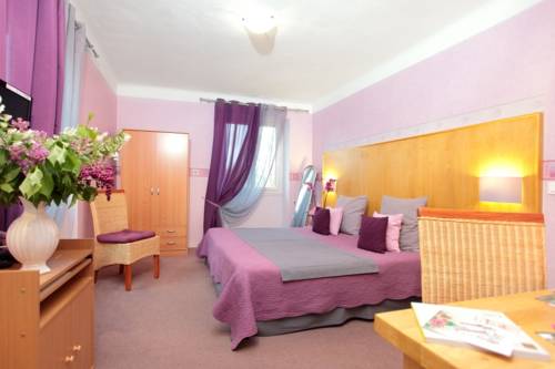 Imagen de la habitación del Hotel La Treille. Foto 5