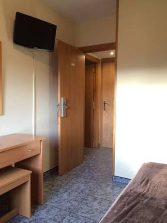 Imagen de la habitación del Hotel La Trobada Sport. Foto 5