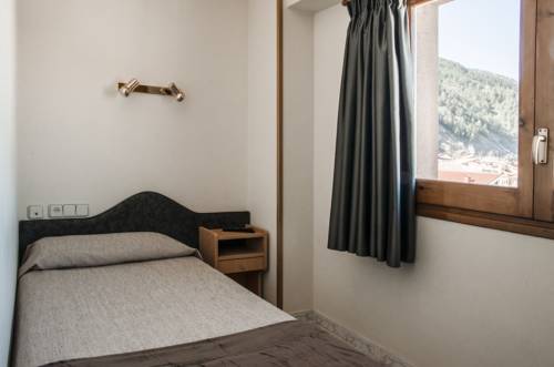 Imagen de la habitación del Hotel La Trobada Sport. Foto 11