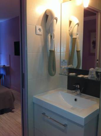 Imagen de la habitación del Hotel La Tuili&egrave;re. Foto 7