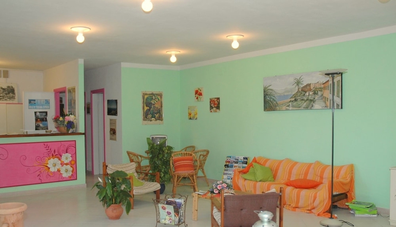 Imagen de los interiores del Hotel La Turistica. Foto 19