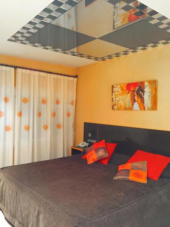 Imagen de la habitación del Hotel La Uni&oacute;n, Humanes De Madrid. Foto 5