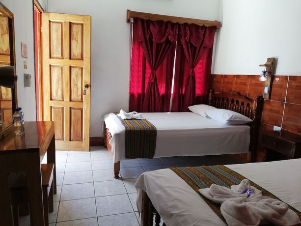 Imagen de la habitación del Hotel La Union, Flores. Foto 10