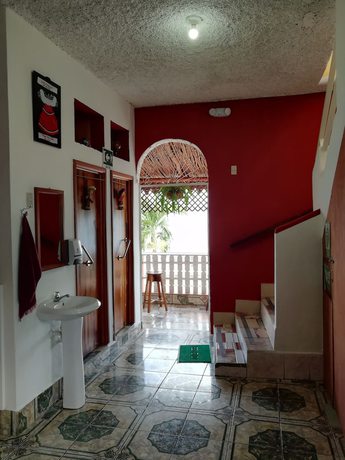 Imagen de los interiores del Hotel La Union, Flores. Foto 18