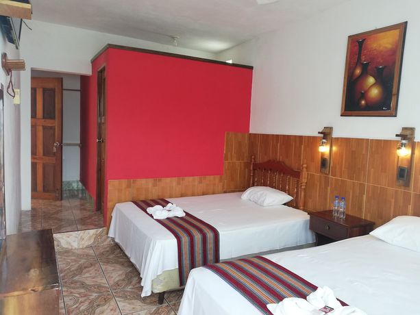 Imagen de la habitación del Hotel La Union, Flores. Foto 11