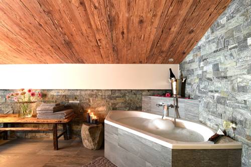 Imagen de la habitación del Hotel La Val and Spa. Foto 15