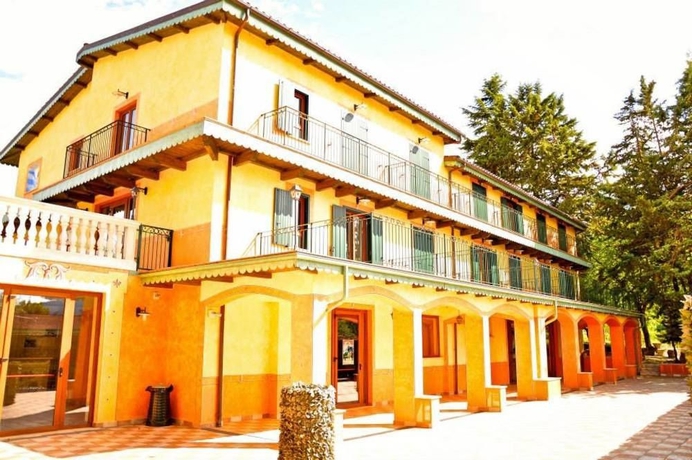 Imagen de los interiores del Hotel La Valle Dell'aquila. Foto 14