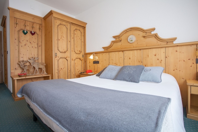 Imagen de la habitación del Hotel La Vallee Blanche, Courmayeur. Foto 4