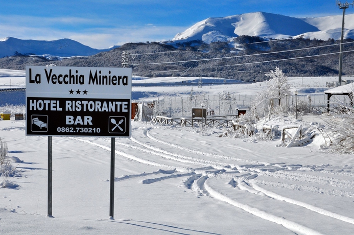 Imagen de los exteriores del Hotel La Vecchia Miniera. Foto 13