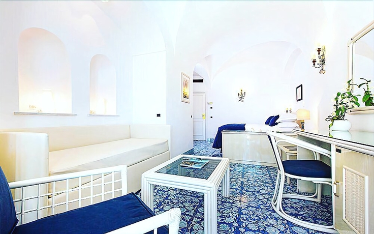 Imagen de la habitación del Hotel La Vega, Capri. Foto 4