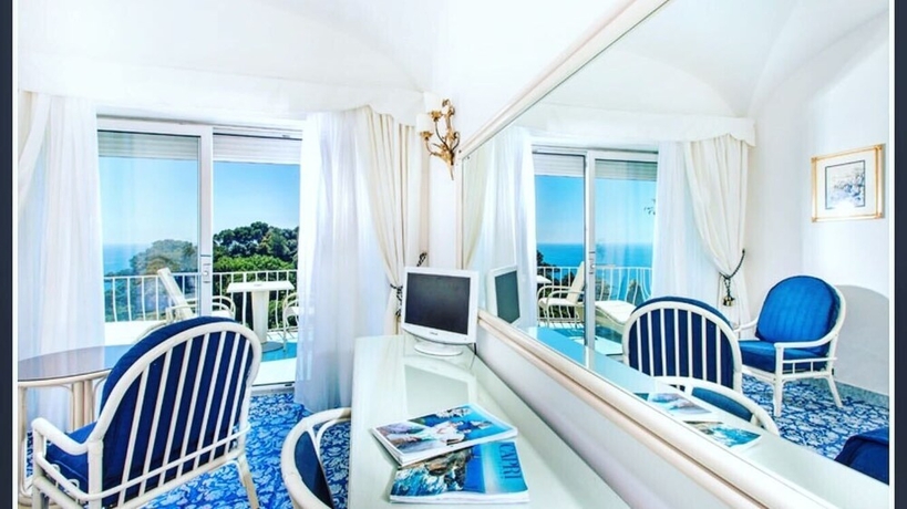 Imagen de la habitación del Hotel La Vega, Capri. Foto 11