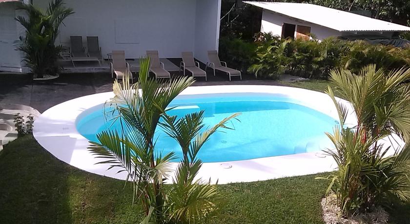 Imagen de la piscina del Hotel La Vela Boutique. Foto 12