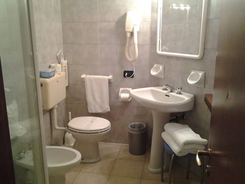 Imagen de la habitación del Hotel La Vela, Brescello. Foto 2
