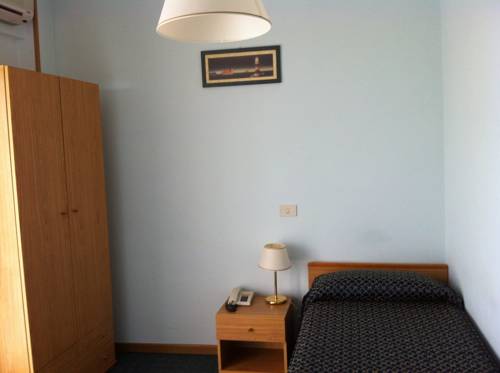 Imagen de la habitación del Hotel La Vela, Passignano Sul Trasimeno. Foto 11