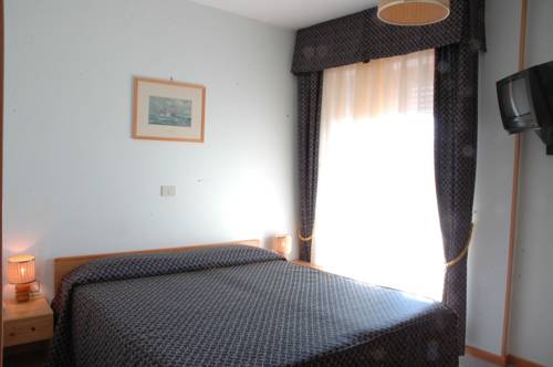 Imagen de la habitación del Hotel La Vela, Passignano Sul Trasimeno. Foto 13