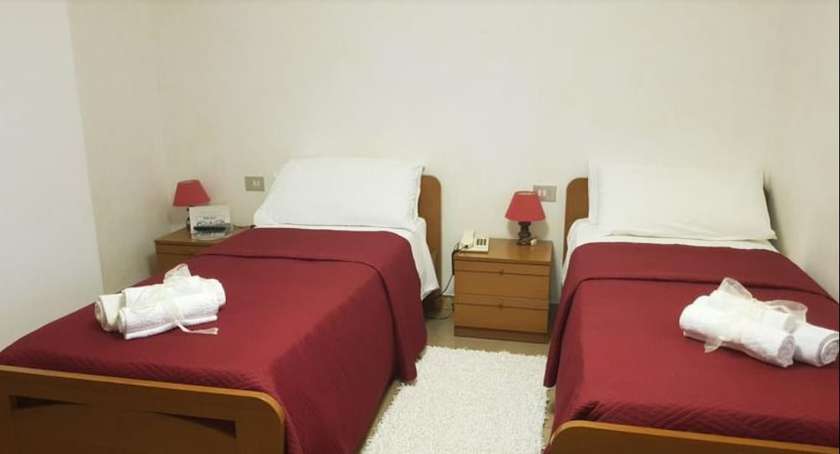 Imagen de la habitación del Hotel La Vela, San Pietro a Mare. Foto 4