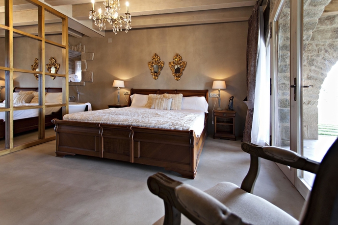 Imagen de la habitación del Hotel La Vella Farga. Foto 2