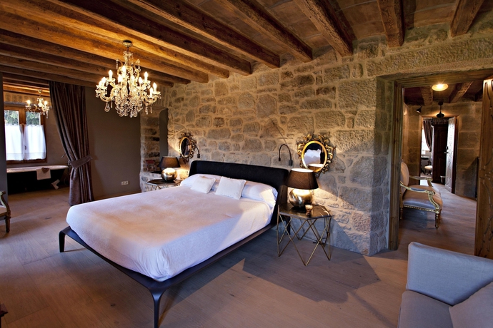 Imagen de la habitación del Hotel La Vella Farga. Foto 15