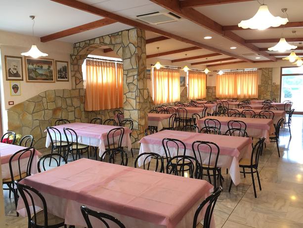 Imagen del bar/restaurante del Hotel La Vetta Europa. Foto 2