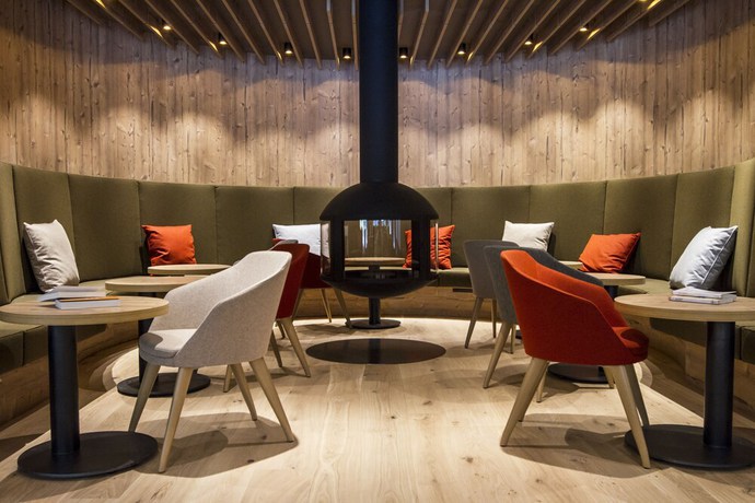 Imagen de los interiores del Hotel La Vetta, San Domenico. Foto 19