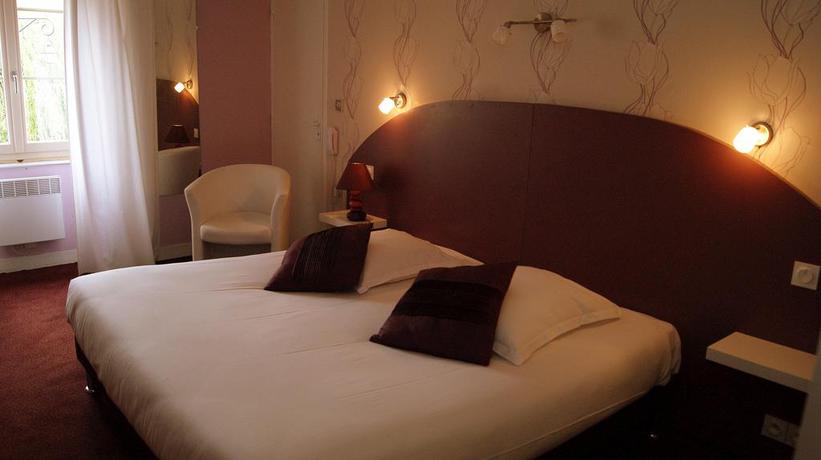 Imagen de la habitación del Hotel La Vieille Auberge, SOUILLAC. Foto 3