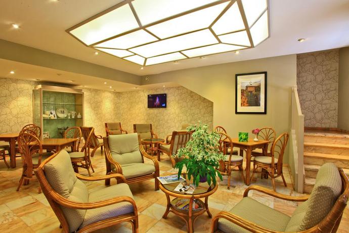 Imagen de los interiores del Hotel La Vieille Auberge, SOUILLAC. Foto 7