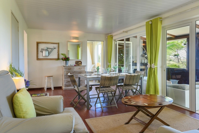 Imagen de los interiores del Hotel La Vieille Cheminee. Foto 12