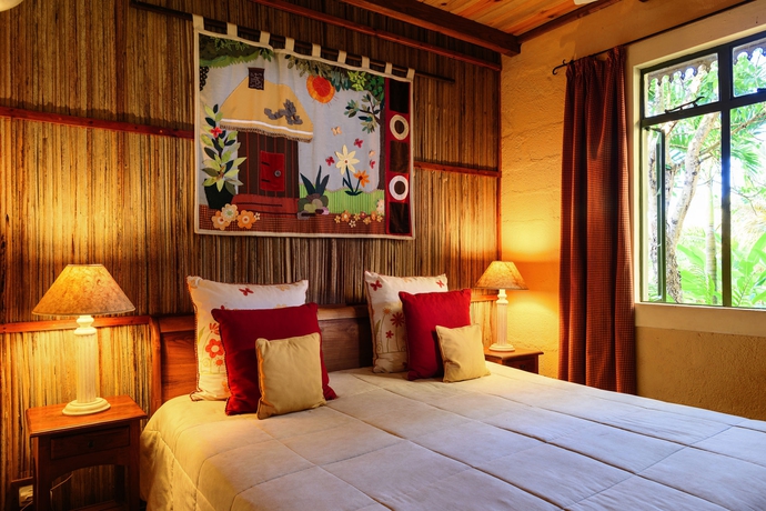 Imagen de la habitación del Hotel La Vieille Cheminee. Foto 3