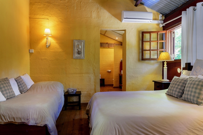 Imagen de la habitación del Hotel La Vieille Cheminee. Foto 10