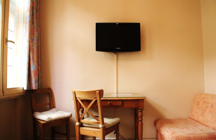 Imagen de la habitación del Hotel La Vieille Lanterne. Foto 5