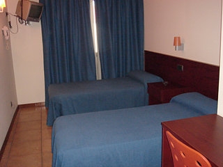 Imagen de la habitación del Hotel La Vila. Foto 4