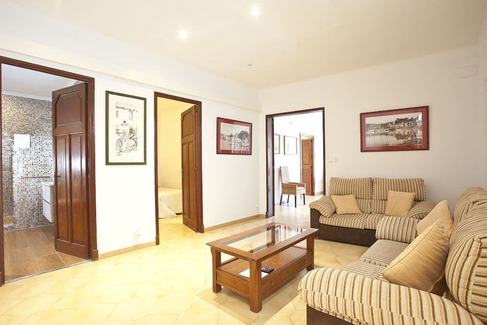 Imagen de la habitación del Hotel La Vila. Foto 4