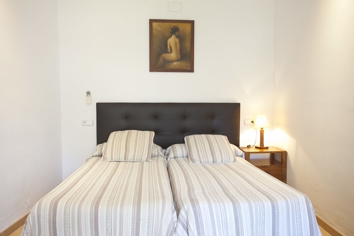 Imagen de la habitación del Hotel La Vila. Foto 5