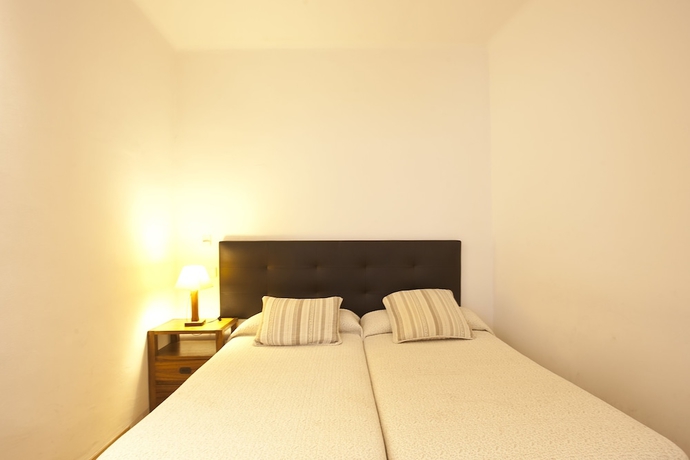 Imagen de la habitación del Hotel La Vila. Foto 10