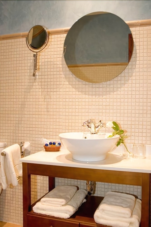 Imagen de la habitación del Hotel La Vila. Foto 19