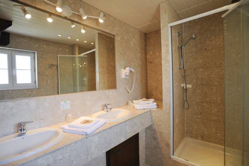 Imagen de la habitación del Hotel La Villa 10. Foto 15