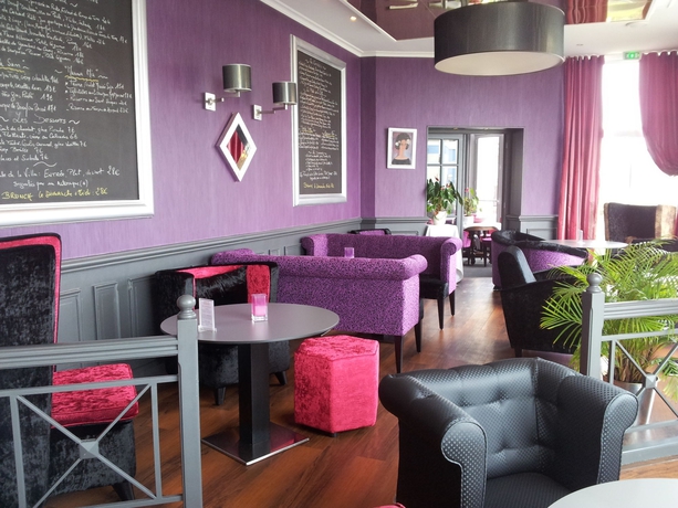 Imagen del bar/restaurante del Hotel La Villa Andry. Foto 6