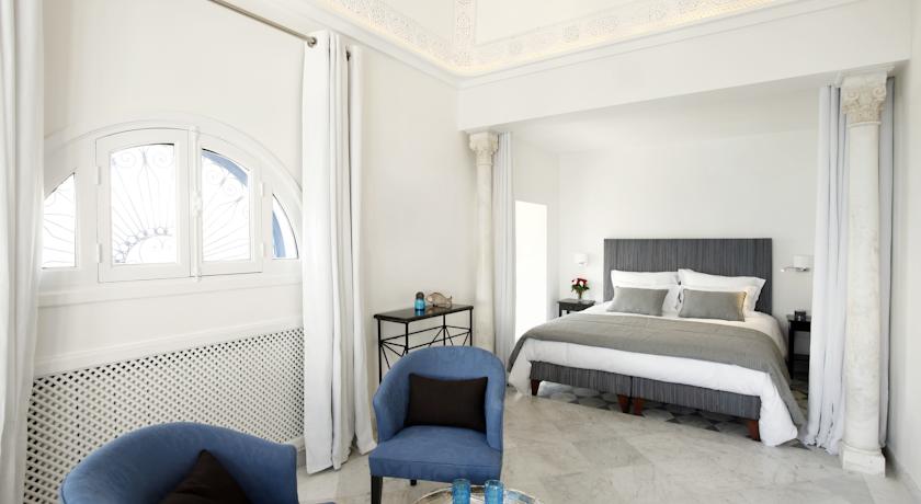 Imagen de la habitación del Hotel La Villa Bleue. Foto 3