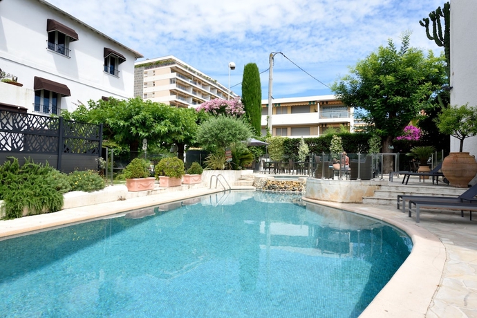 Imagen de la piscina del Hotel La Villa Cannes Croisette. Foto 19