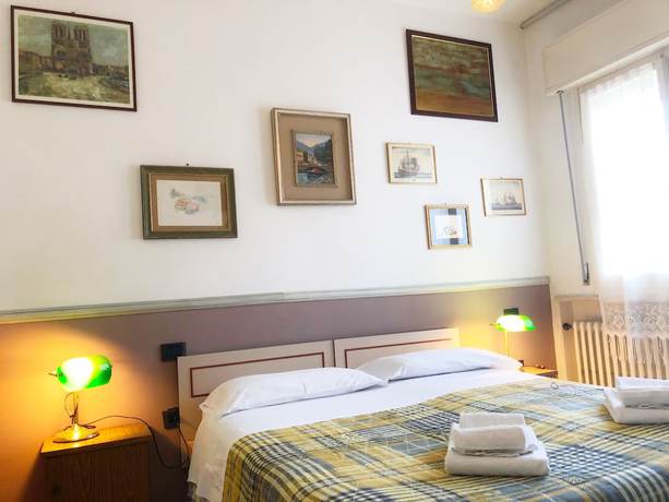 Imagen de la habitación del Hotel La Villa, Cervia. Foto 8