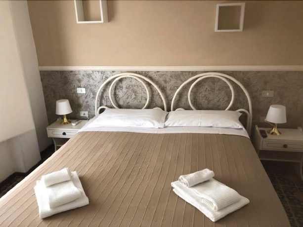 Imagen de la habitación del Hotel La Villa, Cervia. Foto 11