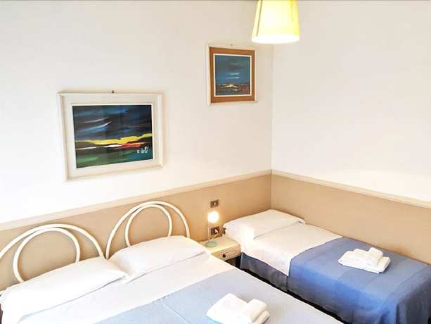 Imagen de la habitación del Hotel La Villa, Cervia. Foto 12