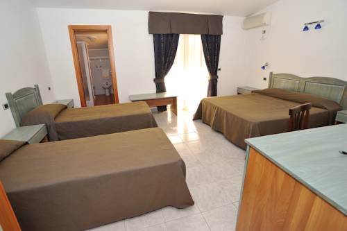 Imagen de la habitación del Hotel La Villa, Corigliano Calabro. Foto 14