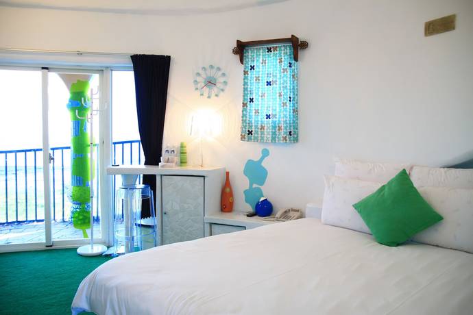 Imagen de la habitación del Hotel La Villa De La Sirene. Foto 16