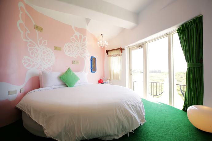 Imagen de la habitación del Hotel La Villa De La Sirene. Foto 18