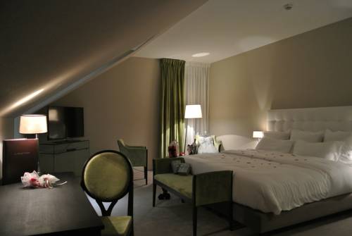 Imagen de la habitación del Hotel La Villa De L'ecluse. Foto 10