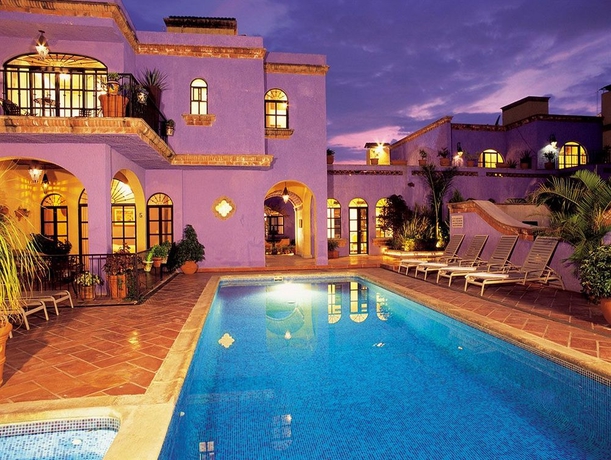 Imagen de la piscina del Hotel La Villa Del Ensueno. Foto 16